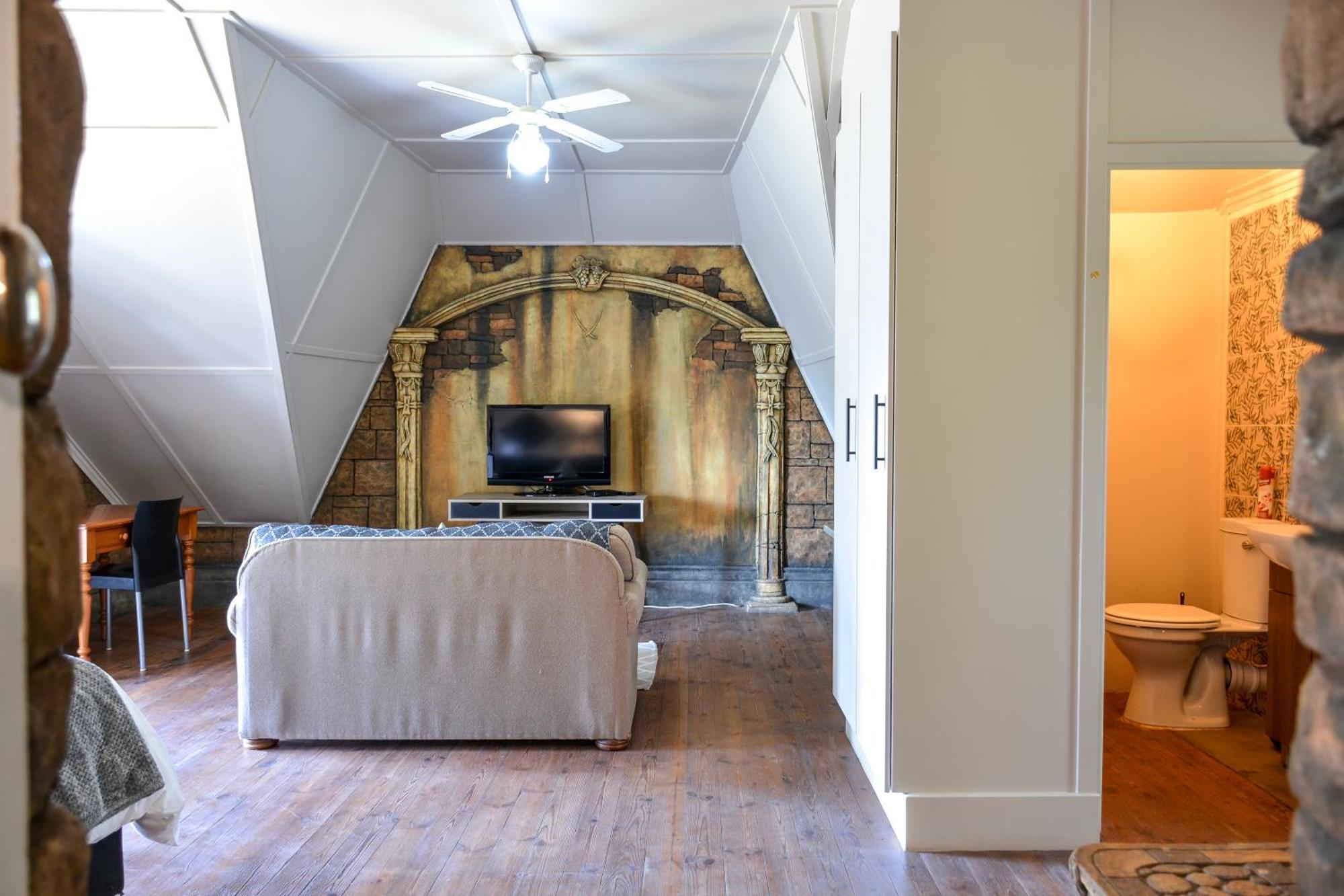 Biggy Best Boutique Hotel & Self Catering Cottages 호윅 외부 사진