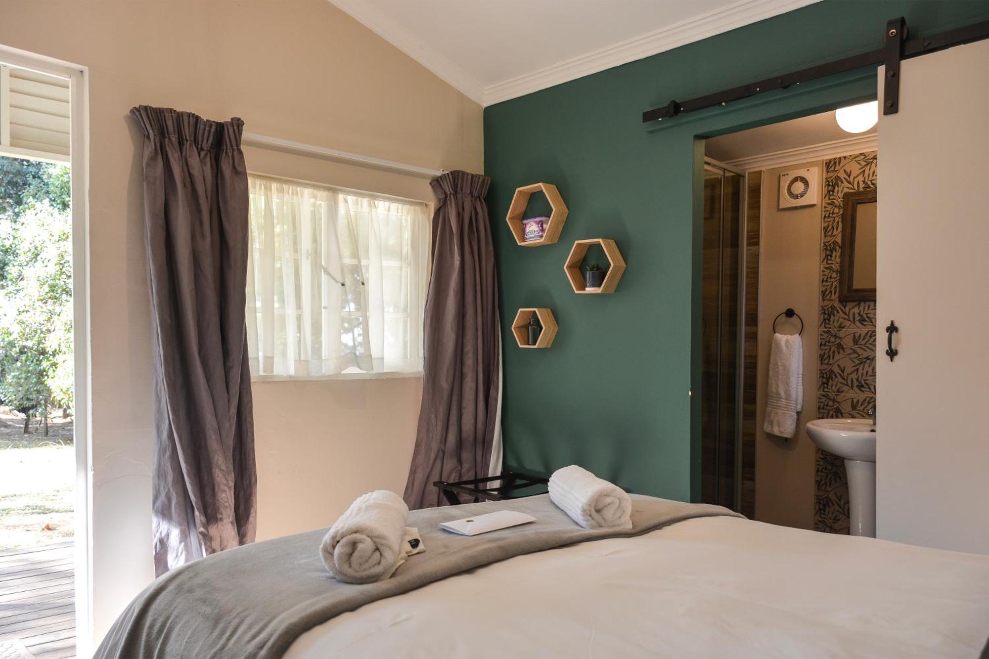 Biggy Best Boutique Hotel & Self Catering Cottages 호윅 외부 사진