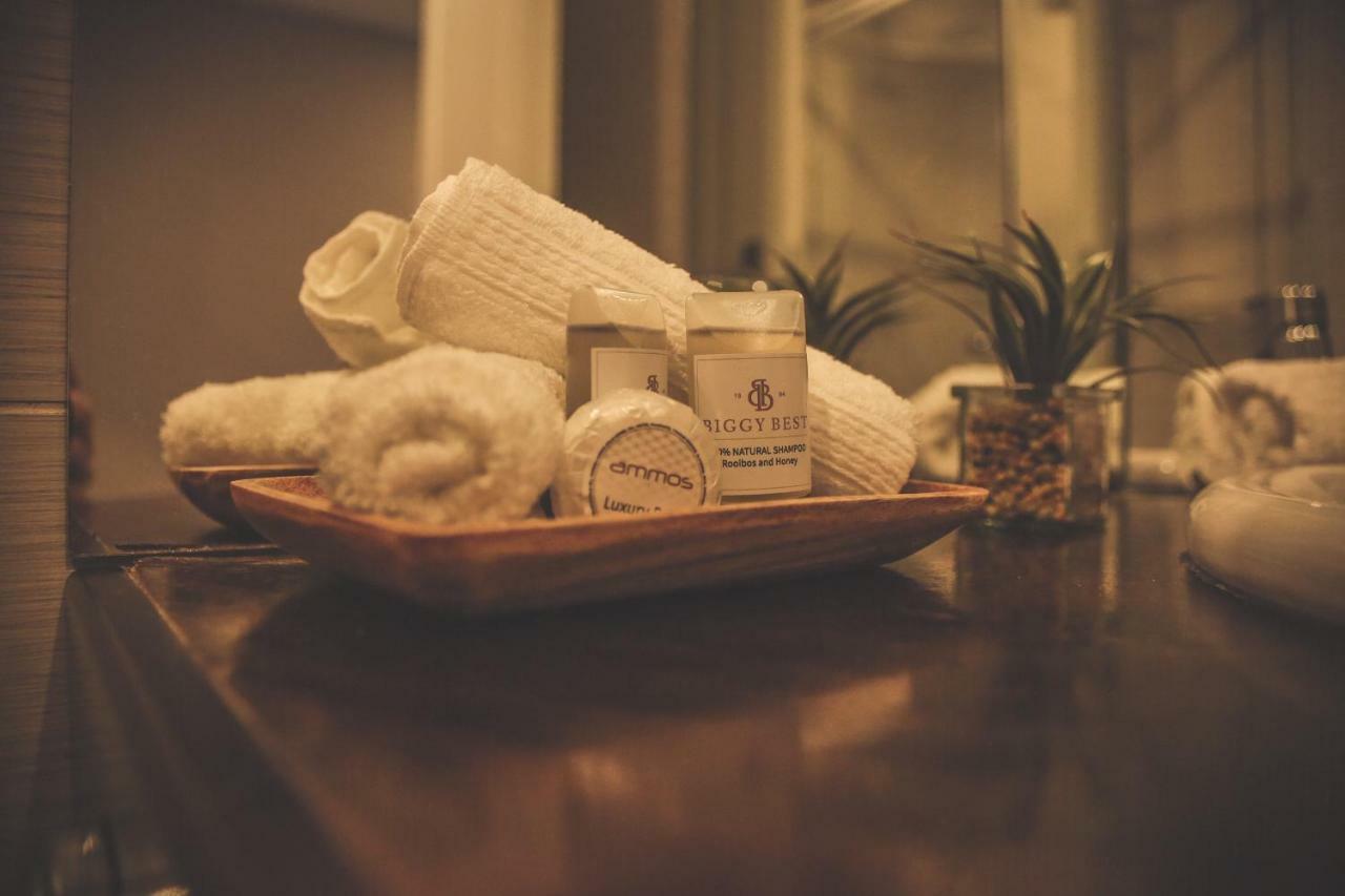 Biggy Best Boutique Hotel & Self Catering Cottages 호윅 외부 사진